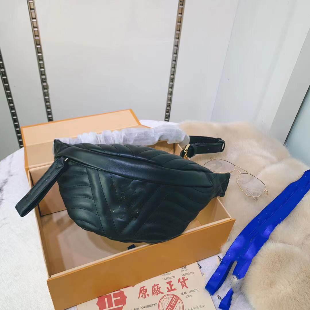 High Quality women Leather Fashion Waist bag Gold Chain Cross body Pure Color Classic Womens Handbag Shoulder Messenger Bags M53750
High Quality women Leather Fashion Waist bag Gold Chain Cross body Pure Color Classic Womens Handbag Shoulder Messenger Bags M53750