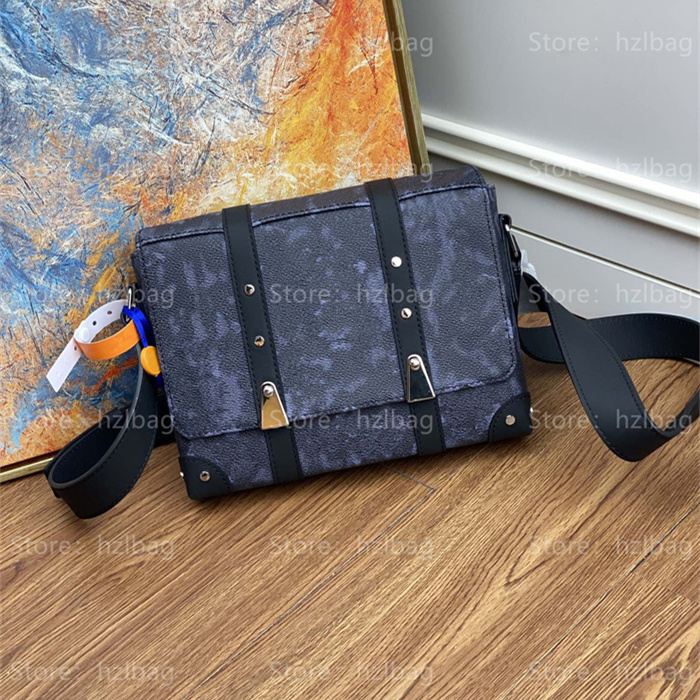 Trunk Messenger bags studs crossbody fashioned mens bag trunks Purse Wallet designer Bag, Color 01
Trunk Messenger bags studs crossbody fashioned mens bag trunks Purse Wallet designer Bag, Color 01
