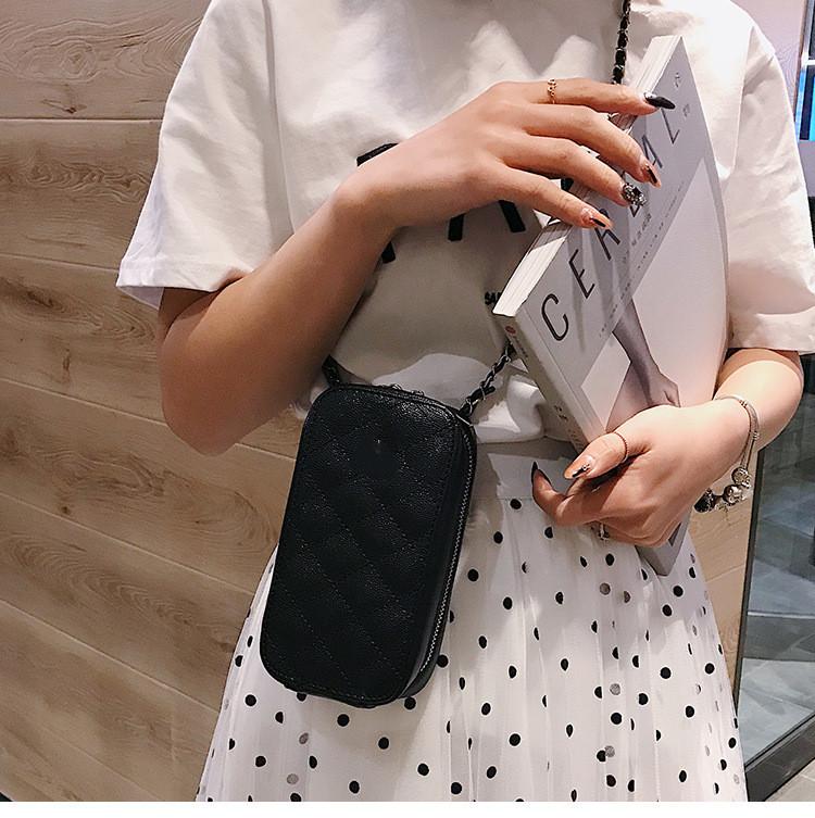 Duffel Bags Western Style Small Bag Female 2021 Fashion Trend Korean Casual Goddess Mobile Phone Chain Mini Messenger 
Duffel Bags Western Style Small Bag Female 2021 Fashion Trend Korean Casual Goddess Mobile Phone Chain Mini Messenger