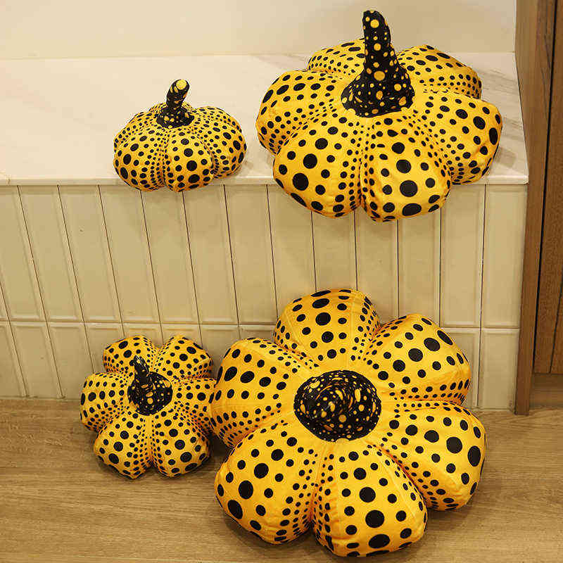 Halloween Murakami Pumpkin Pillow Yayoi Kusama The same Halloween Pumpkin Pillow Doll Plush Doll Decoration Room Funny Toy Y211119