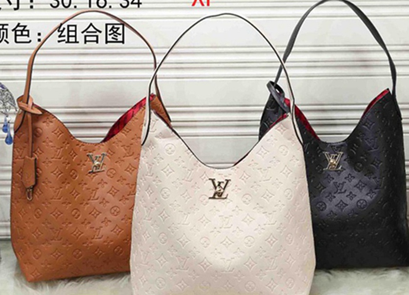 0210 Classic Men women purses Bags Casual genuine Leather Handbags Crossbody Bag Female Tote Shoulder QXSS, No box
0210 Classic Men women purses Bags Casual genuine Leather Handbags Crossbody Bag Female Tote Shoulder QXSS, No box