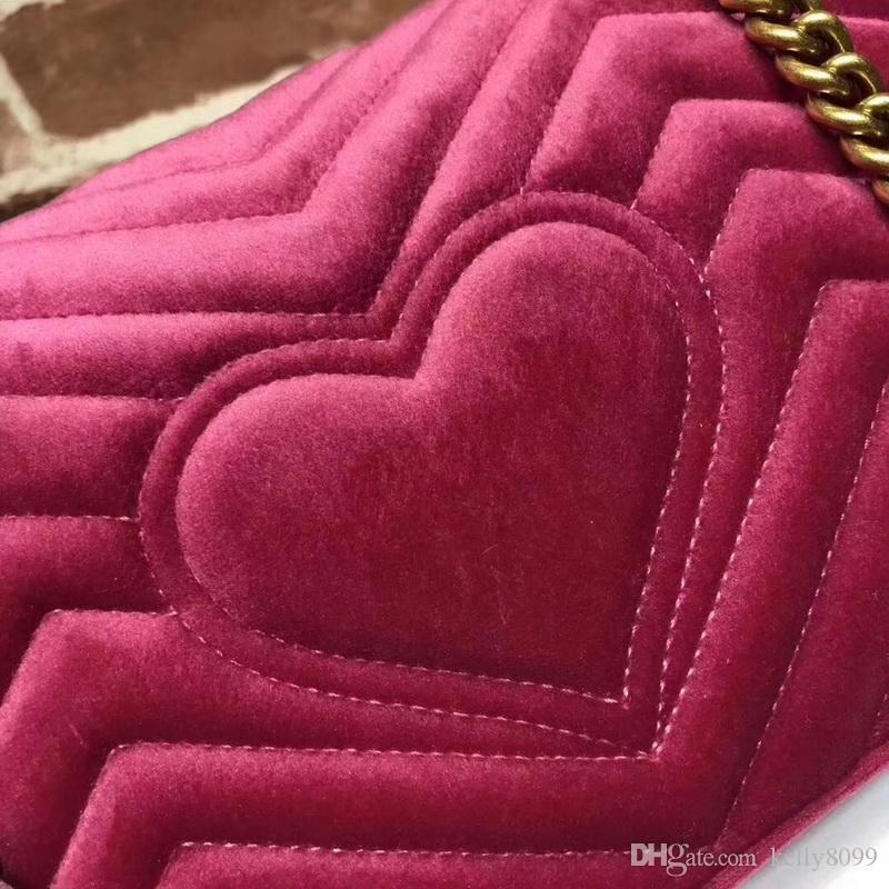 2021 NEW ARRIVED shoulder handbags women bags designer small messenger Velour bags feminina velvet girl bag come with box , two size qvq
2021 NEW ARRIVED shoulder handbags women bags designer small messenger Velour bags feminina velvet girl bag come with box , two size qvq