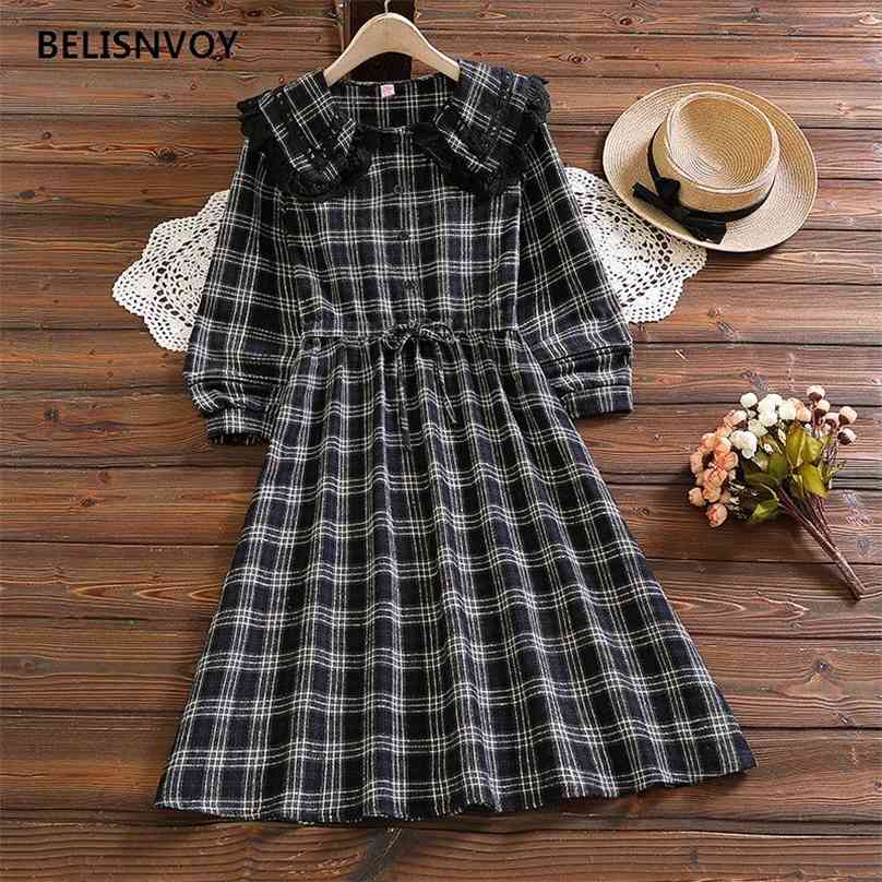 England Style Spring Autumn Women Mini Dress Peter Pan Collar With Black Lace Retro Plaid Elegant Long Sleeve A-Line 210520, Red
England Style Spring Autumn Women Mini Dress Peter Pan Collar With Black Lace Retro Plaid Elegant Long Sleeve A-Line 210520, Red