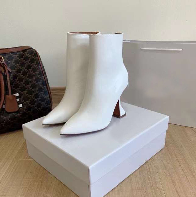 Top Quality Fashion Brand boots Winter New Sexy Wine White Black Women Ankle Boots High Stiletto Heels Lady Shoes 9.5 cm Szie:34-40
Top Quality Fashion Brand boots Winter New Sexy Wine White Black Women Ankle Boots High Stiletto Heels Lady Shoes 9.5 cm Szie:34-40