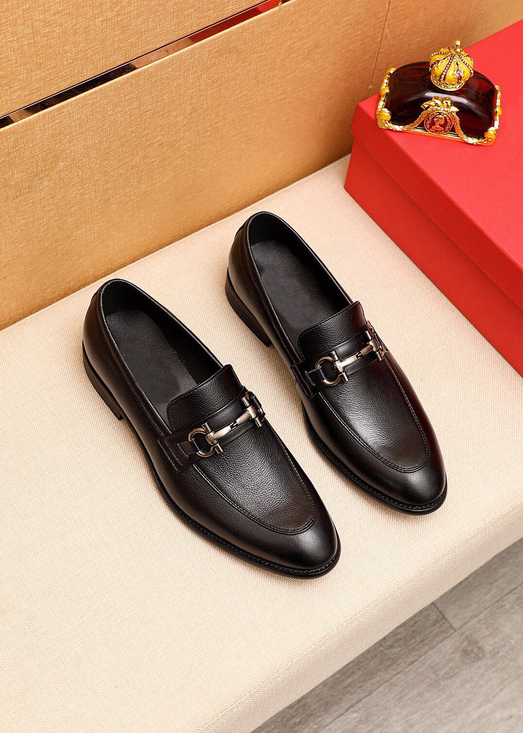 New Fashion 2021 Men's Party Wedding Genuine Leather Dress Shoes Slip On Casual Loafers Brand Business Formal Footwear Flats Size 38-46, Black
New Fashion 2021 Men's Party Wedding Genuine Leather Dress Shoes Slip On Casual Loafers Brand Business Formal Footwear Flats Size 38-46, Black