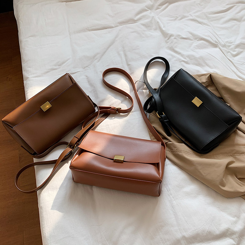 Big PU Leather Crossbody Bags For Women 2021 Shoulder Solid Color Simple Women's Branded Trend Black Handbags And Purses
Big PU Leather Crossbody Bags For Women 2021 Shoulder Solid Color Simple Women's Branded Trend Black Handbags And Purses