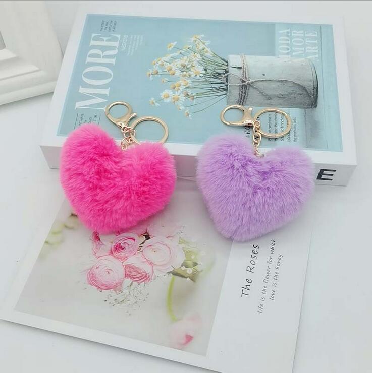 2021 fashion Love hair ball key Rings 8 character keychain peach heart plush car ornaments creative couple heart-shaped pendant
2021 fashion Love hair ball key Rings 8 character keychain peach heart plush car ornaments creative couple heart-shaped pendant