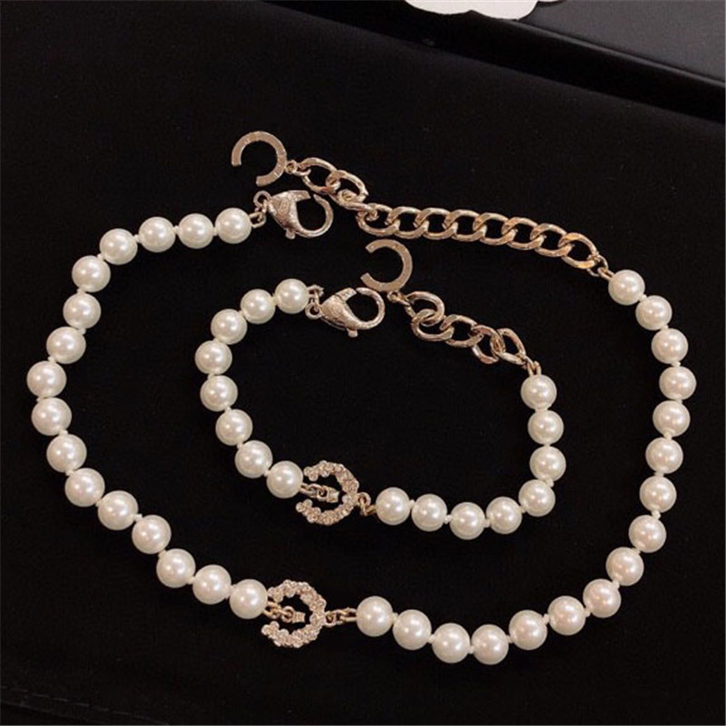 Chain Bracelets Silver Heart Bracelet Love Bracelet Collier jewelry earrings charms designers luxurys Channel belt necklace Women 2021, Black
Chain Bracelets Silver Heart Bracelet Love Bracelet Collier jewelry earrings charms designers luxurys Channel belt necklace Women 2021, Black