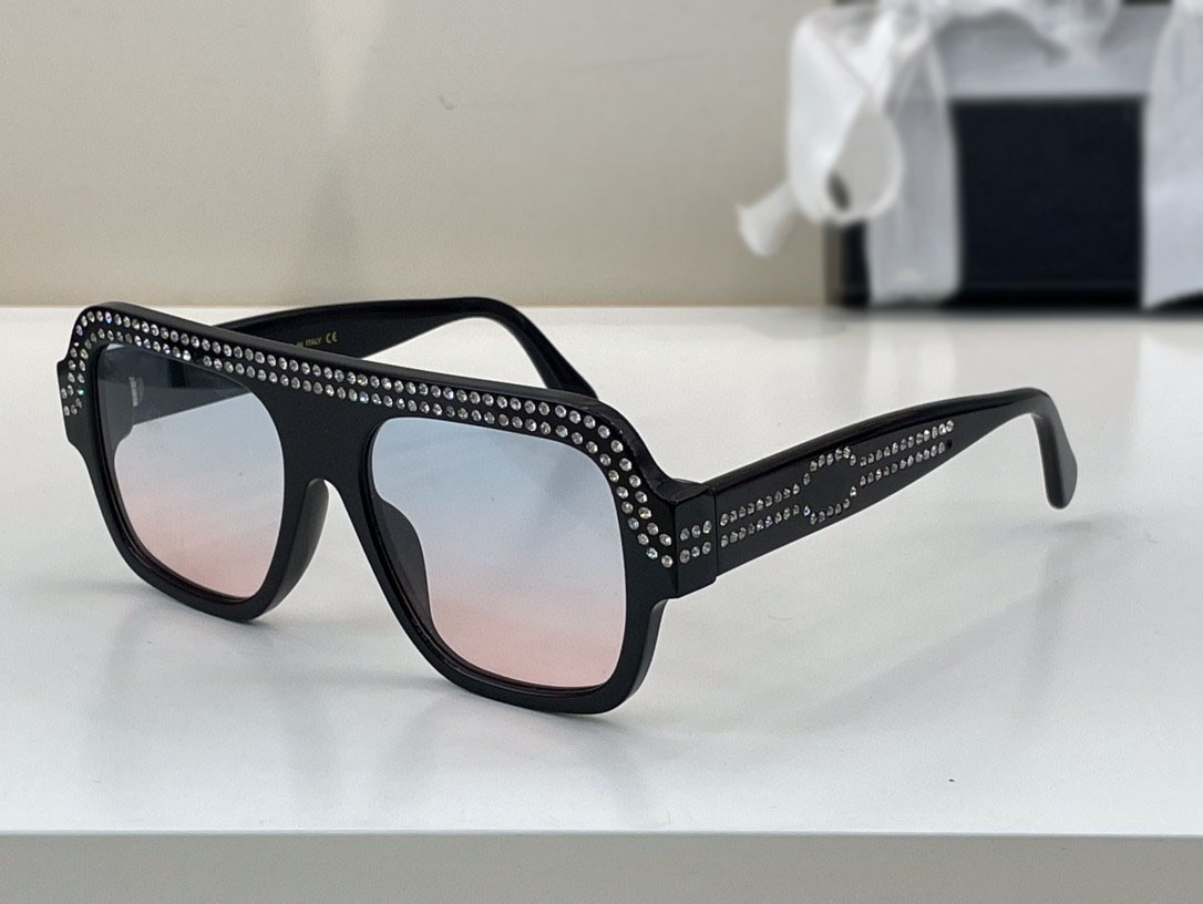 Top CH 1125 Original high quality Designer Sunglasses for mens famous fashionable retro luxury brand eyeglass Fashion design womens sunglasses with box
Top CH 1125 Original high quality Designer Sunglasses for mens famous fashionable retro luxury brand eyeglass Fashion design womens sunglasses with box