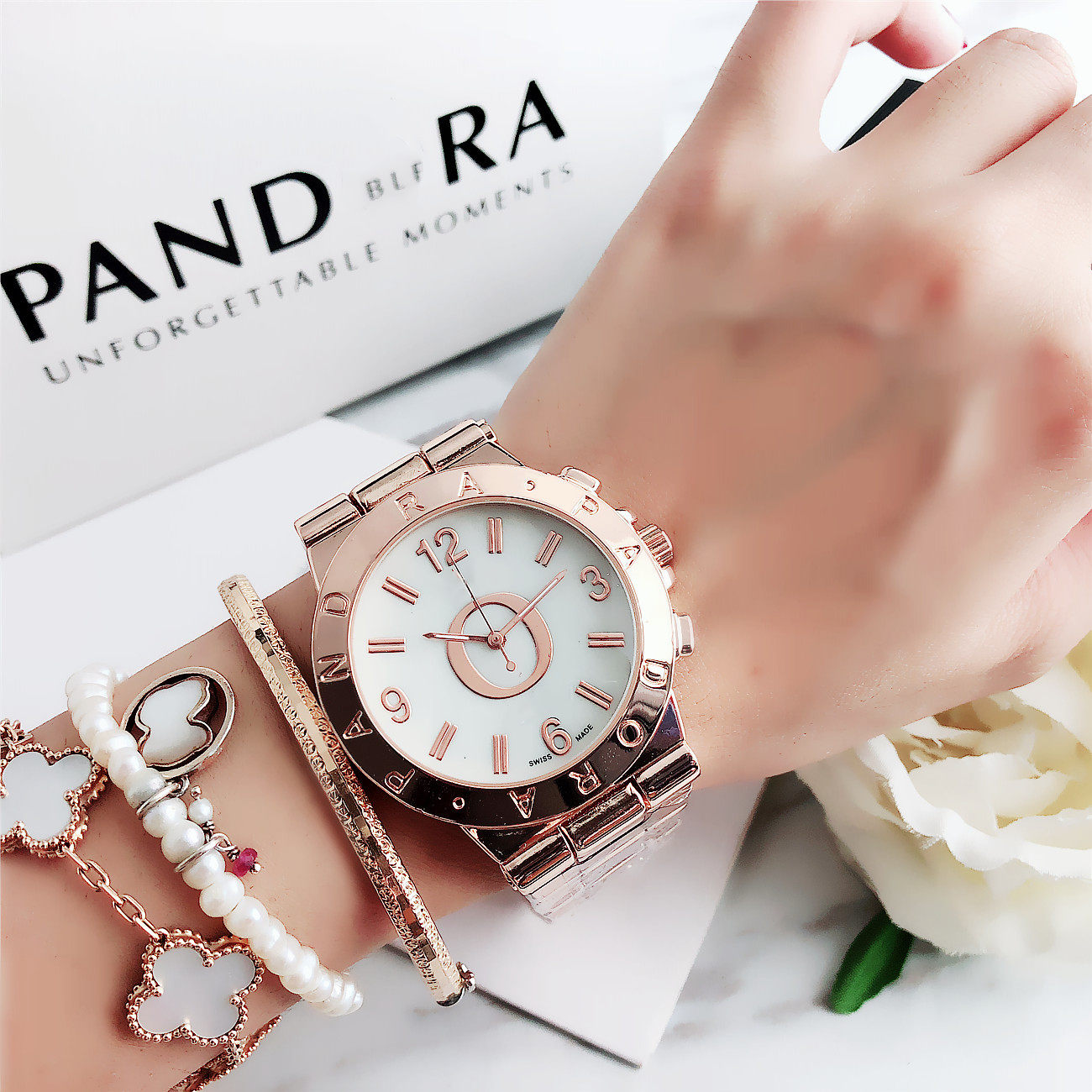 PAN 40mm reloj mujer fashion Brand full diamond watch women simple digital Ladies dress Luxury Designer Womens Watches Bracelet Rose Gold Clock
PAN 40mm reloj mujer fashion Brand full diamond watch women simple digital Ladies dress Luxury Designer Womens Watches Bracelet Rose Gold Clock