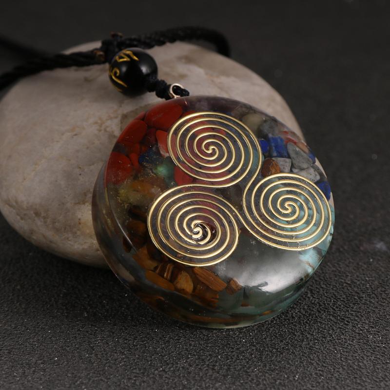 Pendant Necklaces Reiki 7 Chakra Orgone Necklace Energy Healing Crystal Chips Stone Orgonite Resin