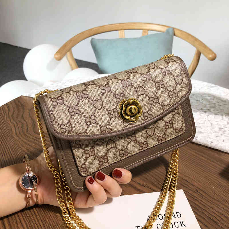 Small bag women's new slung chain mobile phone versatile sling shoulder armpit small square Bag printed purse, Dark gray
Small bag women's new slung chain mobile phone versatile sling shoulder armpit small square Bag printed purse, Dark gray