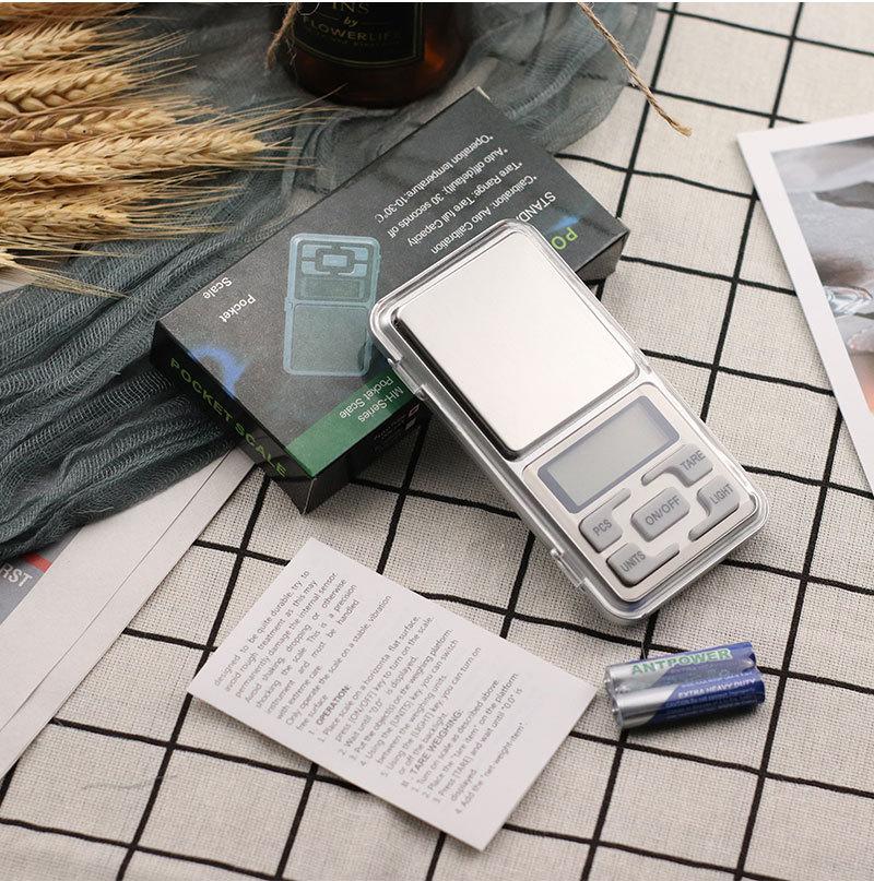 Digital Scales Digitals Jewelry Scale Gold Silver Coin Grain Gram Pocket Size Herb Mini Electronic backlight 100g 200g 500g fast shipment
Digital Scales Digitals Jewelry Scale Gold Silver Coin Grain Gram Pocket Size Herb Mini Electronic backlight 100g 200g 500g fast shipment
