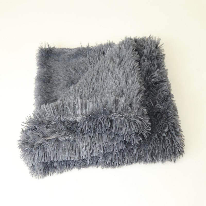 Fluffy Long Plush Pet Blanket Winter Soft Warm Sleeper Mattress Medium Large Dogs Blankets Cover Kennels & Pens
Fluffy Long Plush Pet Blanket Winter Soft Warm Sleeper Mattress Medium Large Dogs Blankets Cover Kennels & Pens