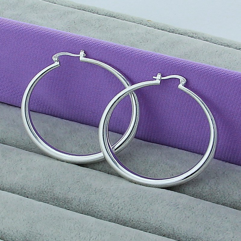 925 Sterling Silver Solid Smooth Circle 40mm Hoop Earrings For Woman Wedding Engagement Party Fashion Charm Jewelry 2697 Q2
925 Sterling Silver Solid Smooth Circle 40mm Hoop Earrings For Woman Wedding Engagement Party Fashion Charm Jewelry 2697 Q2