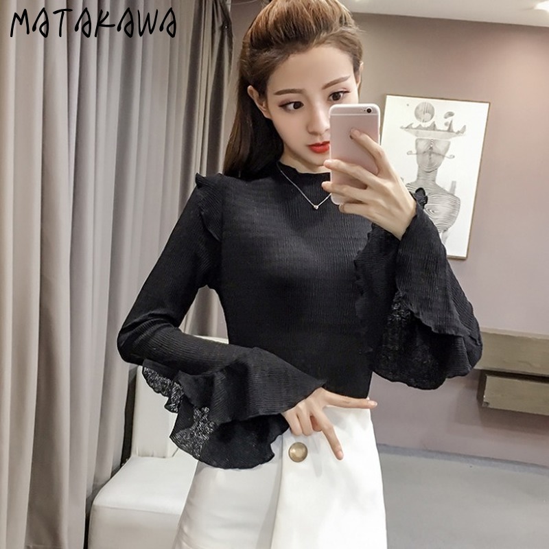 MATAKAWA Korean Pleated Flared Sleeve Blusa Mujer Fashion Chiffon Shirt Female Ruffled All-match Bottoming Shirt Top 210513