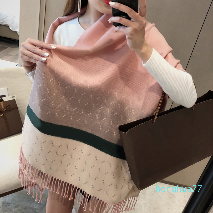 Brand Designer Cashmere Scarf for Women Letter and Bee Style Pashmina Top Luxury Original High Quality Shawl Long 180cm Scarves
Brand Designer Cashmere Scarf for Women Letter and Bee Style Pashmina Top Luxury Original High Quality Shawl Long 180cm Scarves