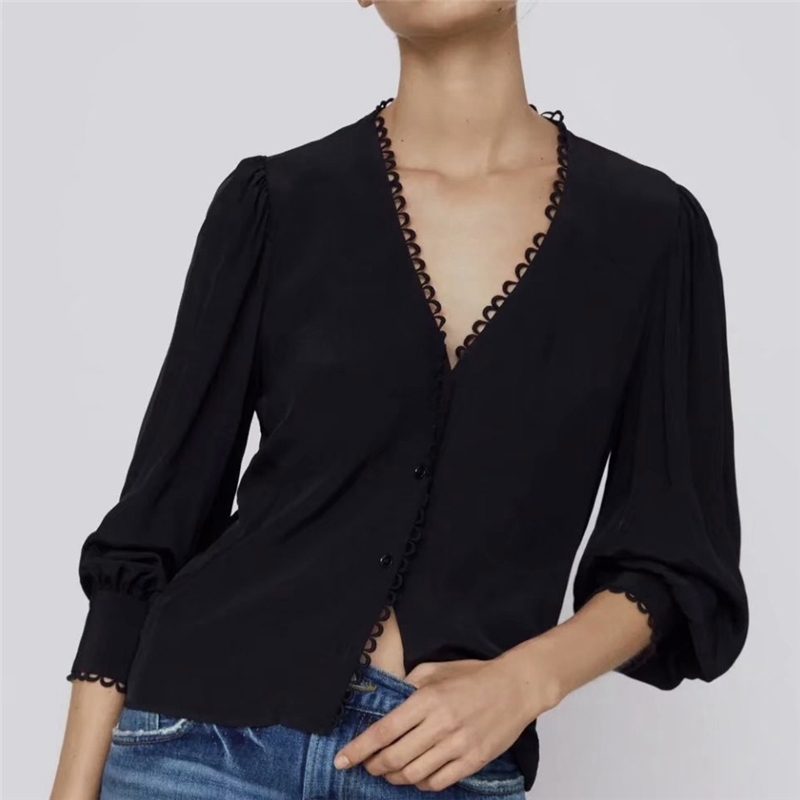 Streetwear Women Chiffon Shirts Fashion Ladies V-Neck Solid Black Tops Elegant Female Chic Button Loose Blouses 210430