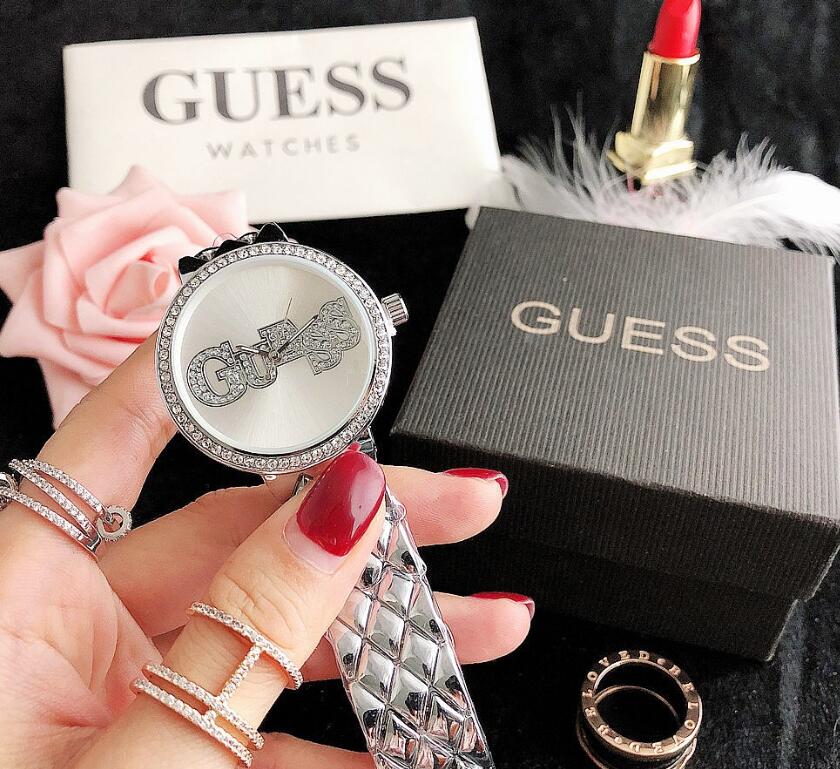 043 Guess Fashion designer Diamond Watches women Girl Big letters women Clock Wristwatch steel band watch Quartz watch men 36MM, Black;brown
043 Guess Fashion designer Diamond Watches women Girl Big letters women Clock Wristwatch steel band watch Quartz watch men 36MM, Black;brown