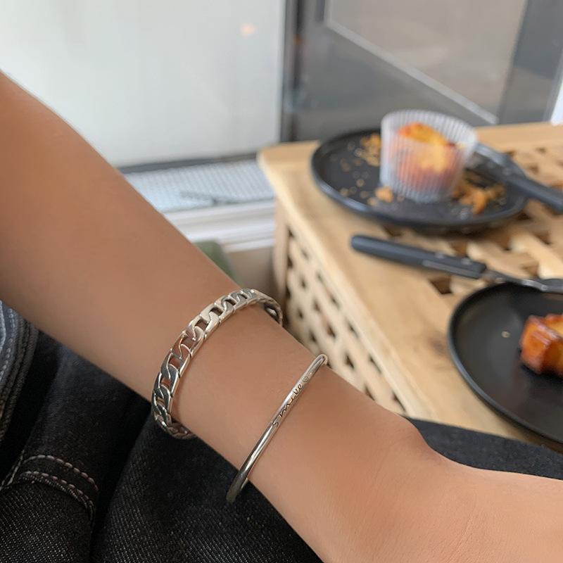 Bangle FMILY Minimalist 925 Sterling Silver Geometric Chain Bracelet Retro Fashion Wild Letter Hip Hop Jewelry For Girlfriend Gift
Bangle FMILY Minimalist 925 Sterling Silver Geometric Chain Bracelet Retro Fashion Wild Letter Hip Hop Jewelry For Girlfriend Gift