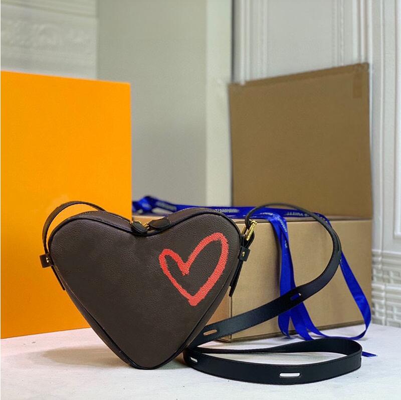 Fashion Crossbody Bags Women Classic Valentine Day Gift Heart-shaped Shoulder Bags Totes Handbags, Multi-color
Fashion Crossbody Bags Women Classic Valentine Day Gift Heart-shaped Shoulder Bags Totes Handbags, Multi-color