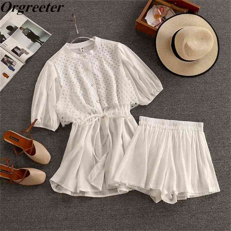 White Shorts Suit Summer Trendy Puff sleeve Hollow out Lace Patchwork Long Shirt + Elastic waist Two-piece Set Female 210602
White Shorts Suit Summer Trendy Puff sleeve Hollow out Lace Patchwork Long Shirt + Elastic waist Two-piece Set Female 210602