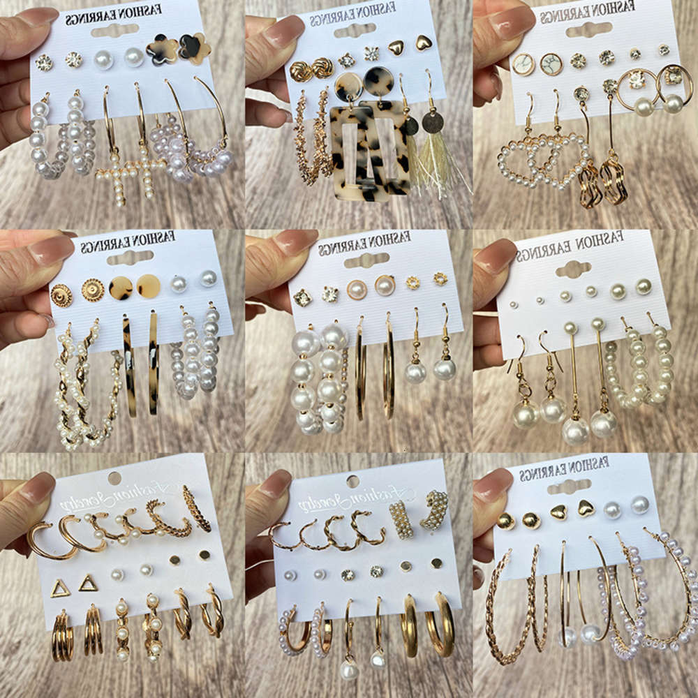 earrings style of Korean jewelry world: simple stud earrings, irregular pearl butterfly six piece earrings and Earrings, Golden
earrings style of Korean jewelry world: simple stud earrings, irregular pearl butterfly six piece earrings and Earrings, Golden