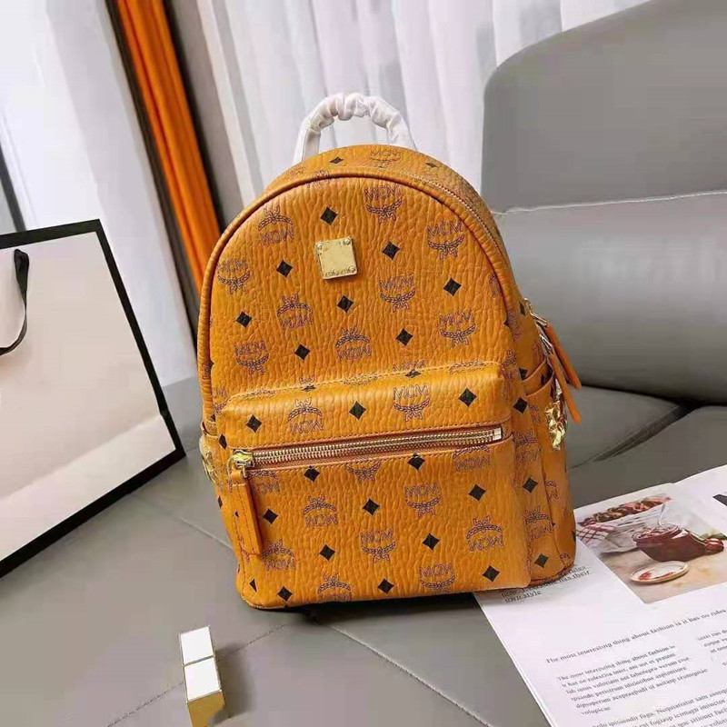 2020classic Brown logo sail leather women's shoulder bag and portable diagonal Backpack
2020classic Brown logo sail leather women's shoulder bag and portable diagonal Backpack
