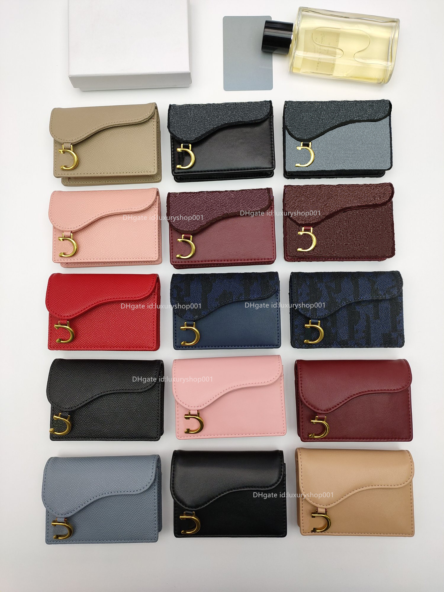 Premium D logo saddle flip card holder women wallet lady designer wallets purse purses, Brown;gray
Premium D logo saddle flip card holder women wallet lady designer wallets purse purses, Brown;gray