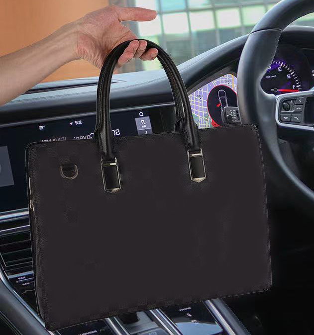 Briefcase Leather Men's bag business handbag horizontal computer leisure One Shoulder Messenger Backpack
Briefcase Leather Men's bag business handbag horizontal computer leisure One Shoulder Messenger Backpack