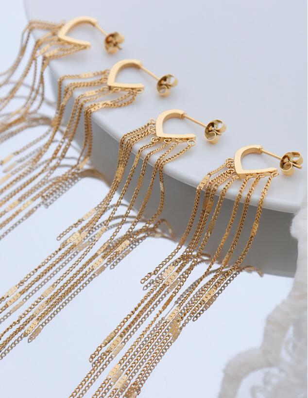 2022 Never fade Girls Vogue deluxe design 316L Titanium steel dangle stud Earring long tassel Women Charm love Earrings Fashion wedding Jewelry wholesale
2022 Never fade Girls Vogue deluxe design 316L Titanium steel dangle stud Earring long tassel Women Charm love Earrings Fashion wedding Jewelry wholesale