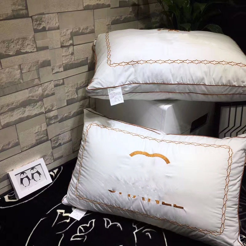 Autumn winter comfortable sofa pillow high quality decorative pillows Nordic bedroom living room rectangular pillowcase Free Ship uui
Autumn winter comfortable sofa pillow high quality decorative pillows Nordic bedroom living room rectangular pillowcase Free Ship uui