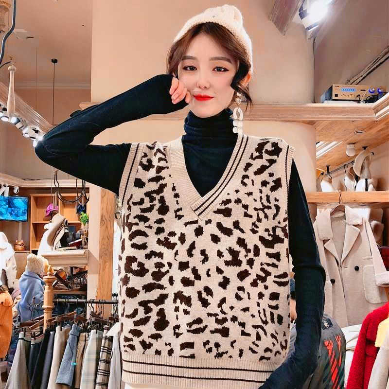 V-neck Leopard Pattern Knitted Sweater Vest Women Loose Sleeveless Fashion Short Pullover Female Spring Autumn 210915