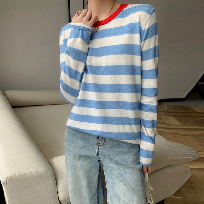 Women's Sweaters Autumn And Winter Korean Tricolor Striped Sweater Pullover Round Neck Knitted Loose Bottomed Cashmere Sweate, White plus blue
Women's Sweaters Autumn And Winter Korean Tricolor Striped Sweater Pullover Round Neck Knitted Loose Bottomed Cashmere Sweate, White plus blue