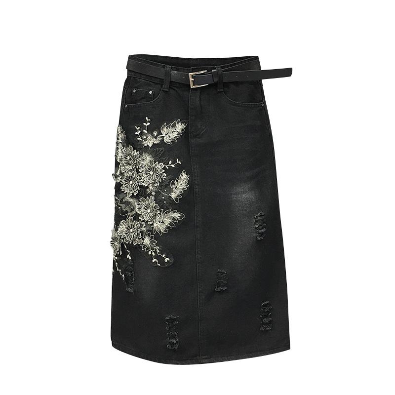 Skirts 2021 Women Autumn Fashion Casual High Waist Jeans Skirt Floral Embroidery Hole Black Package Hip Denim Plus Size 5XL
Skirts 2021 Women Autumn Fashion Casual High Waist Jeans Skirt Floral Embroidery Hole Black Package Hip Denim Plus Size 5XL