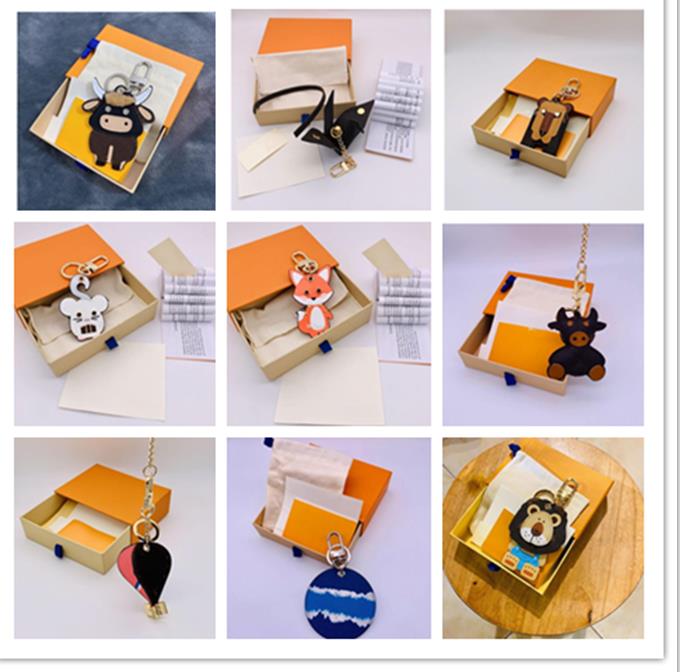 Designer Leather Keychain Key Rings WITH BOX For Lovers Fashion Men Women Bag Pendant Accessories Cute Carabiner Keychains Car Keys Chains 10 STyles, Slivery;golden
Designer Leather Keychain Key Rings WITH BOX For Lovers Fashion Men Women Bag Pendant Accessories Cute Carabiner Keychains Car Keys Chains 10 STyles, Slivery;golden
