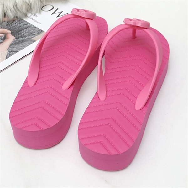 Women Flip Flops Brand Designer High Quallity Platform Non-Slip Soft Soled Beach Slippers Females Comfortable Shoes Wholesale Y1120, Beige
Women Flip Flops Brand Designer High Quallity Platform Non-Slip Soft Soled Beach Slippers Females Comfortable Shoes Wholesale Y1120, Beige