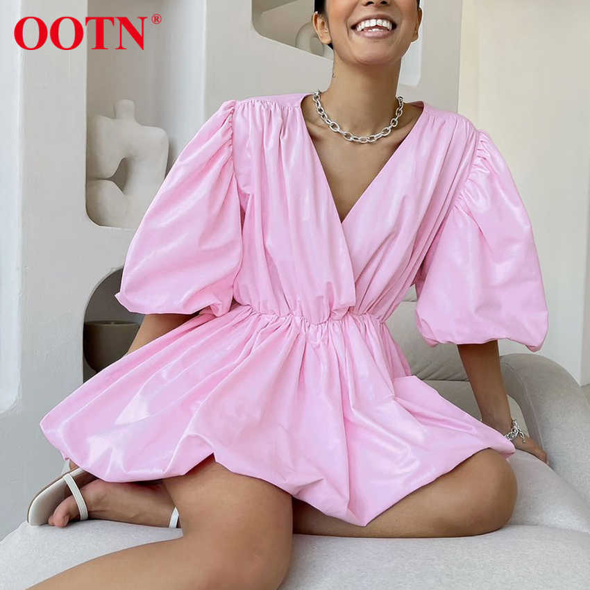 OOTN Fashion Casual Short Dresses Women Lantern Sleeve V-Neck Sexy Black Dress Summer Elegant Pleated A-Line Dress Ladies 210630