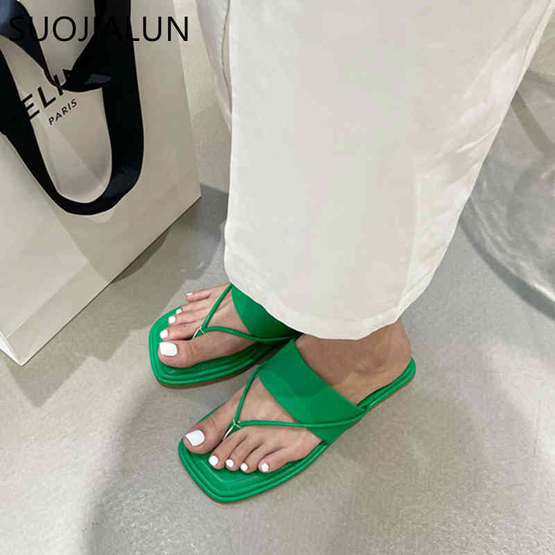 SUOJIALUN 2021 New Brand Women Slipper Flat Heel Casual Outdoor Beach Sandal Shoes Ladies Narrow Band Slides Slip On Flip Flops K78, Green
SUOJIALUN 2021 New Brand Women Slipper Flat Heel Casual Outdoor Beach Sandal Shoes Ladies Narrow Band Slides Slip On Flip Flops K78, Green