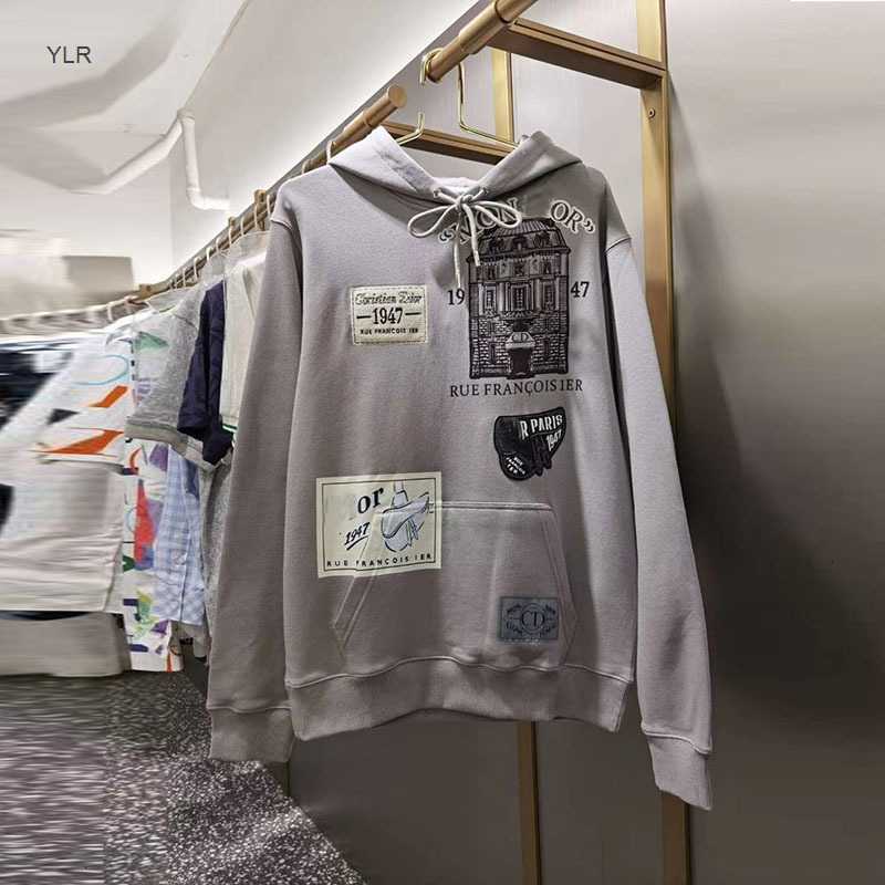 Fall 20 new CD badge Castle saddle decoration embroidered hooded casual sweater for men and women, Black;gray 
Fall 20 new CD badge Castle saddle decoration embroidered hooded casual sweater for men and women, Black;gray