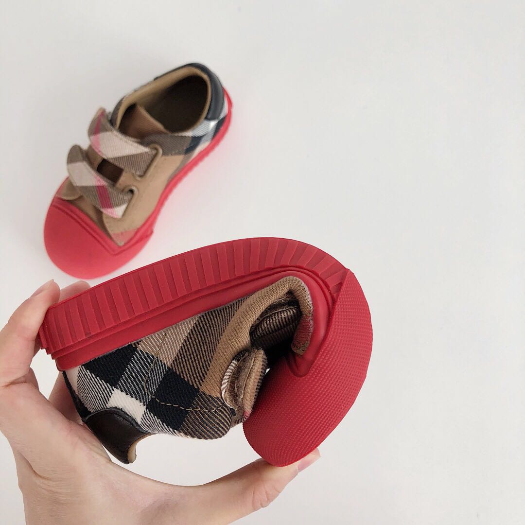 New Spring/Autumn Loafers Shoes Children Fashion canvas Casual Sports Flats Girls Baby Comfortable Sneakers Student Kids, Black;red
New Spring/Autumn Loafers Shoes Children Fashion canvas Casual Sports Flats Girls Baby Comfortable Sneakers Student Kids, Black;red