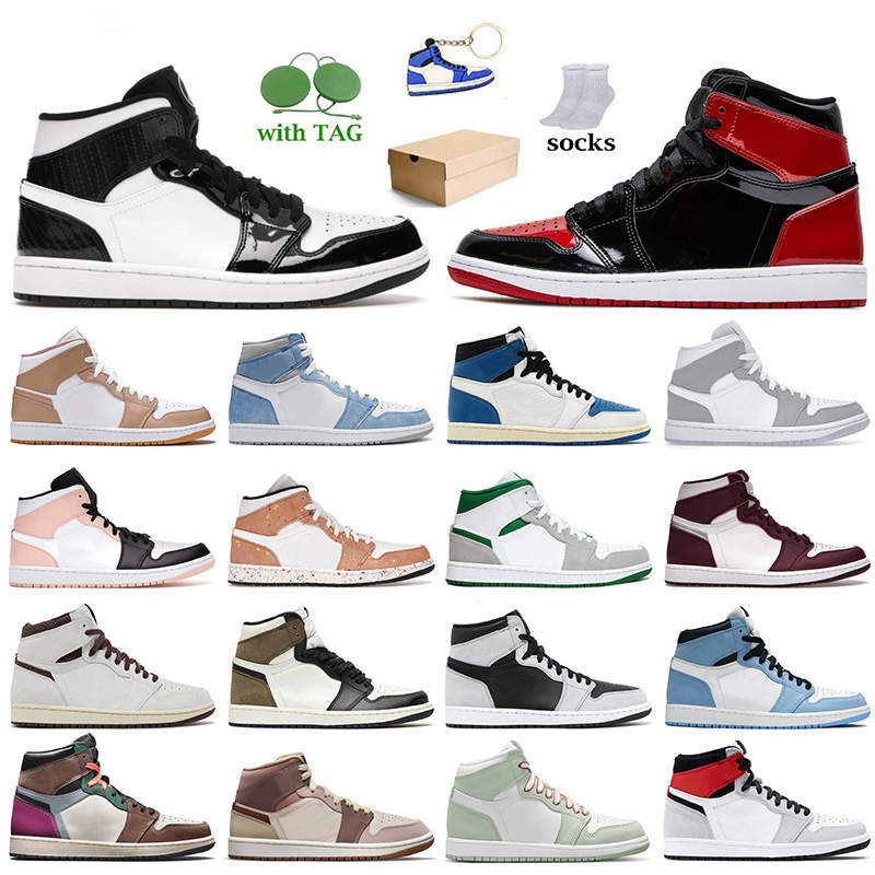 2022 With Box Women Mens 1s Basketbal Shoes Carbon Fiber All-Star Patent Bred A Ma Maniere Jumpman 1 University Blue Dark Mocha Hyper Royal Sneakers Twist Trainers, A35 high og hand crafted 36-47
2022 With Box Women Mens 1s Basketbal Shoes Carbon Fiber All-Star Patent Bred A Ma Maniere Jumpman 1 University Blue Dark Mocha Hyper Royal Sneakers Twist Trainers, A35 high og hand crafted 36-47