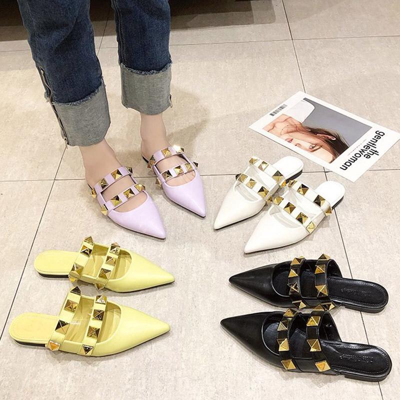 Spring Summer Women Slippers Rivets Mules Pointed Toe Slipper Flat Shoes Black Casual Ladies Out Side Slides 8986N
Spring Summer Women Slippers Rivets Mules Pointed Toe Slipper Flat Shoes Black Casual Ladies Out Side Slides 8986N