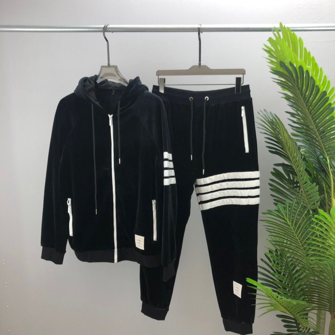 high quality Mens and womens hoodies jacket fashion Face of T Shirts goose Hoodie men women designer tracksuit new black white Asian size:s m l xl 3xl 020
high quality Mens and womens hoodies jacket fashion Face of T Shirts goose Hoodie men women designer tracksuit new black white Asian size:s m l xl 3xl 020