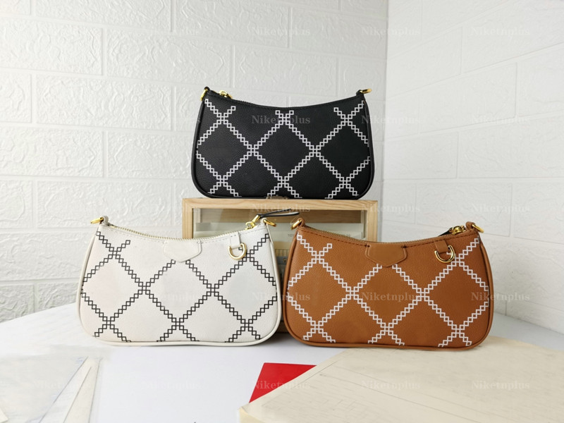 Easy Pouch On Strap Cross Body Bag M81066 Creme White Monograms Empreinte Leather M81137 Arizona Beige Zipped Quilted Diagonal Pattern Chain
Easy Pouch On Strap Cross Body Bag M81066 Creme White Monograms Empreinte Leather M81137 Arizona Beige Zipped Quilted Diagonal Pattern Chain