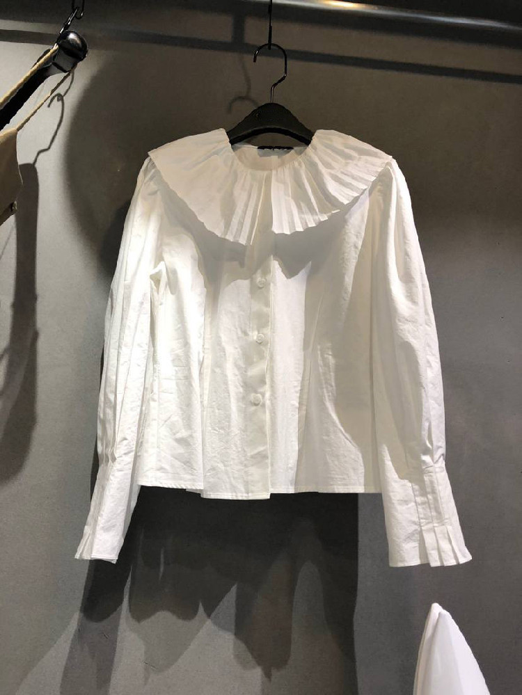 Nomikuma Korean Pleated Peter Pan Collar Women Shirts Flare Long Sleeve Causal Blouse Autumn Winter New Blusas Mujer 6D152 210427