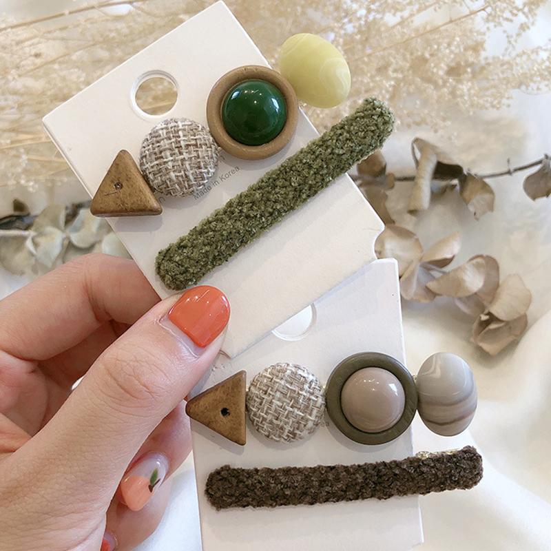 Hair Clips & Barrettes Korea Vintage Pin For Women Fashion Geometric Flower Headwear Girls Sweet Hairpins Chic Accessories, Golden;silver
Hair Clips & Barrettes Korea Vintage Pin For Women Fashion Geometric Flower Headwear Girls Sweet Hairpins Chic Accessories, Golden;silver