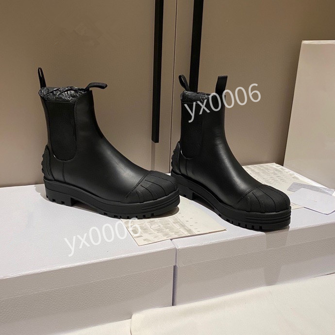 2021 Design Tabi Boots Split toe Chunky High Heel Women Boots Leather Zapatos Mujer Fashion Autumn Women Shoes Botas Mujer cx201108, 01
2021 Design Tabi Boots Split toe Chunky High Heel Women Boots Leather Zapatos Mujer Fashion Autumn Women Shoes Botas Mujer cx201108, 01