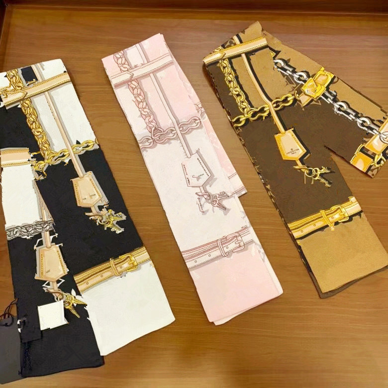 2022Classic Handbag Scarf Headbands Women Letter Flower Silk Scraves Bandeaux Bag Hair BANDEAU 8x120cm haveboxs
2022Classic Handbag Scarf Headbands Women Letter Flower Silk Scraves Bandeaux Bag Hair BANDEAU 8x120cm haveboxs