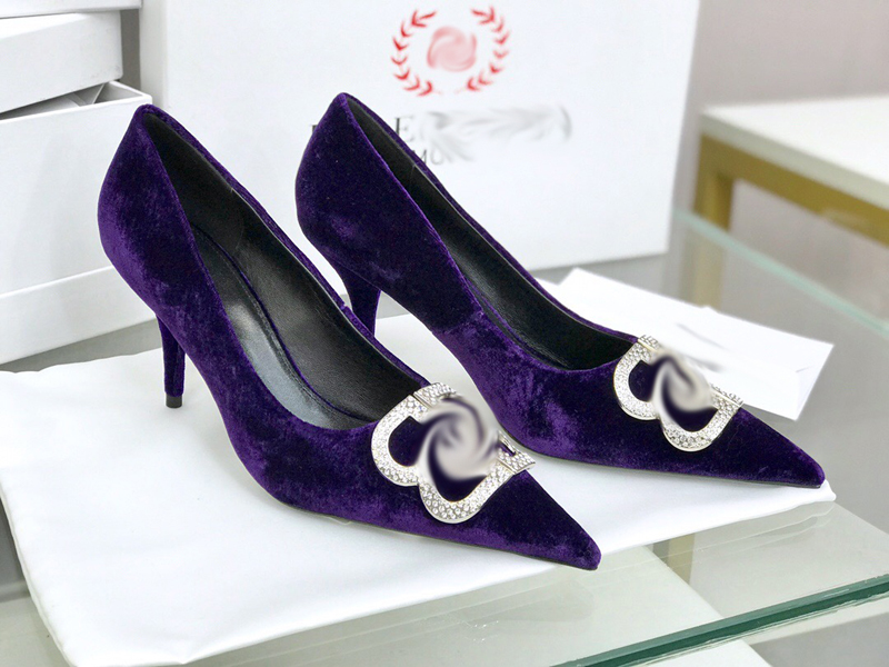 2021 Good Quality Fashion Women Luxurys Designers Shoes Designer Sandals Womens Luxury High Heels Sandal Dress Shoess With Box Size 35-41 -B507, Purple
2021 Good Quality Fashion Women Luxurys Designers Shoes Designer Sandals Womens Luxury High Heels Sandal Dress Shoess With Box Size 35-41 -B507, Purple